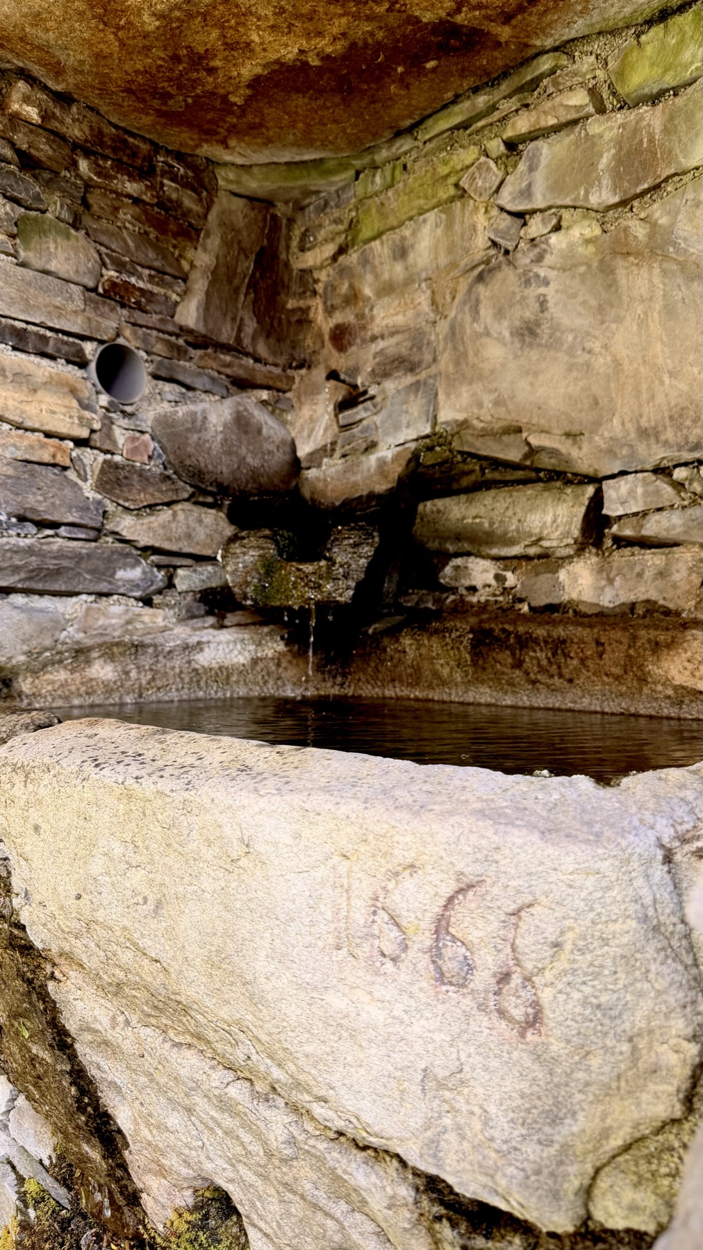 Fountain, wide